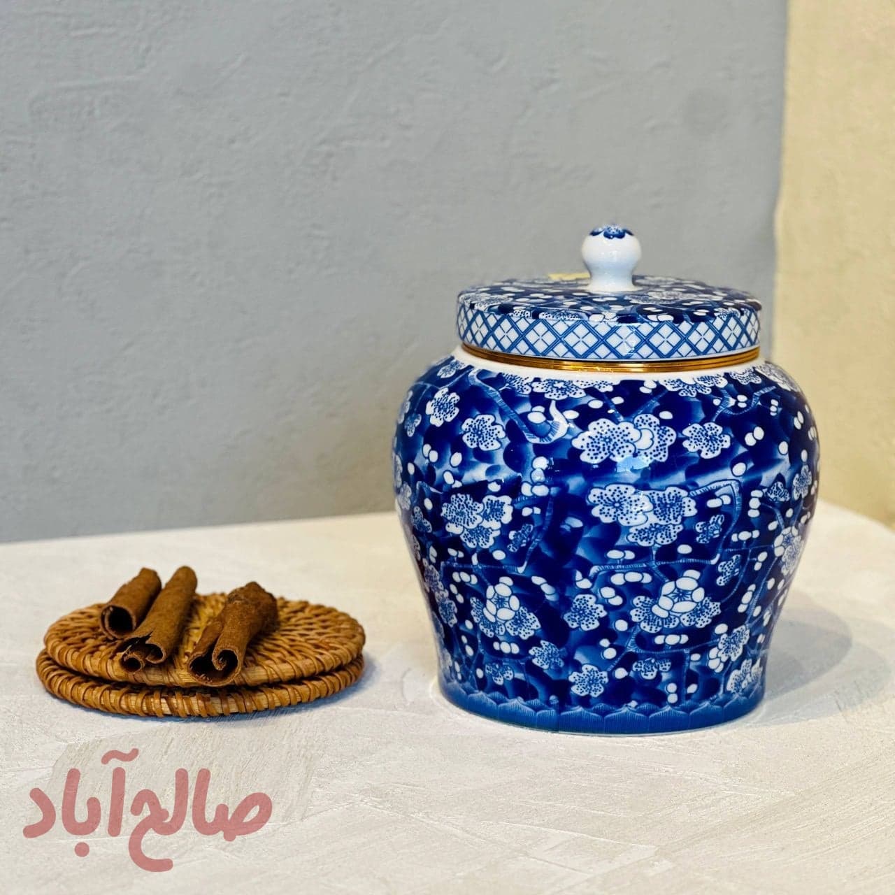 بانکه گل آبی