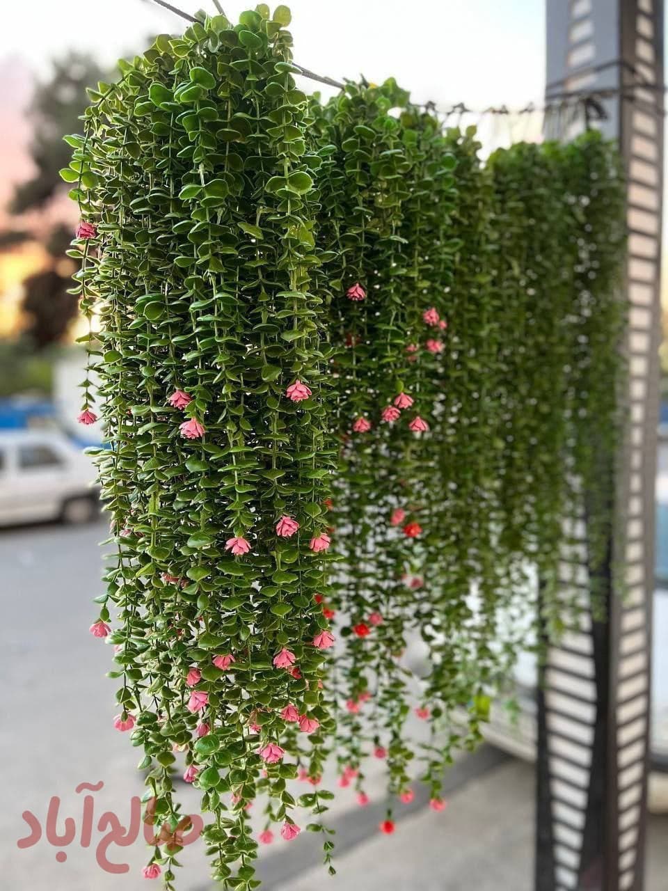 آویز شمشاد گلدار